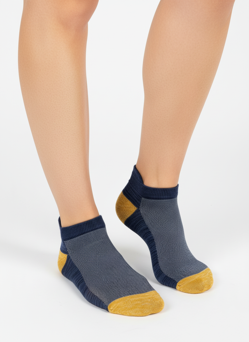 PERFORMANCE TRAINER SOCKS WITH MESH ANKLE SOCKS