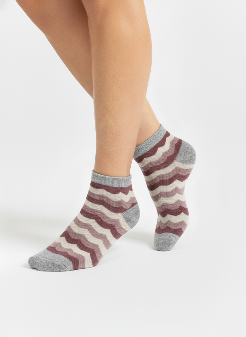COZY CHEVRON ANKLE SOCKS