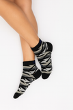 ABSTRACT CAMO ANKLE SOCKS