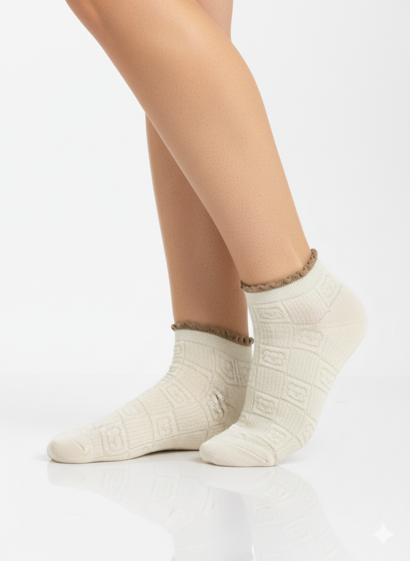 COZY COTTAGE WOVEN ANKLE SOCKS