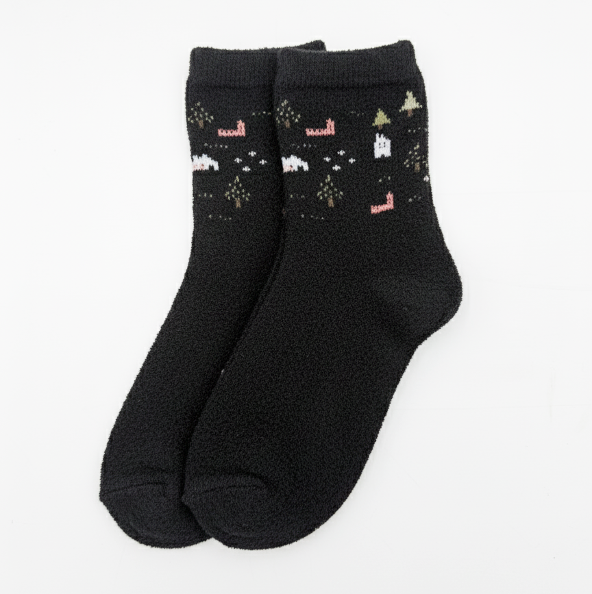 WINTER VILLAGE COZY CREW SOCKS