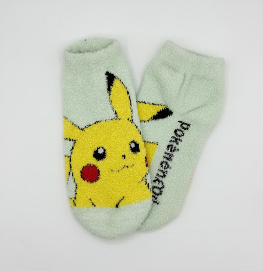 PIKACHU FUZZY ANKLE SOCKS
