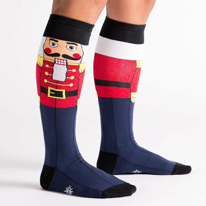 NUTCRACKER KNEE HIGHS