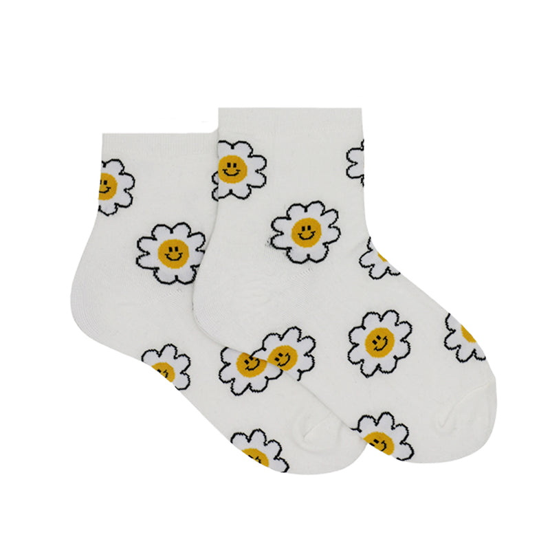 WHITE SMILEY SUNFLOWER ANKLE SOCKS