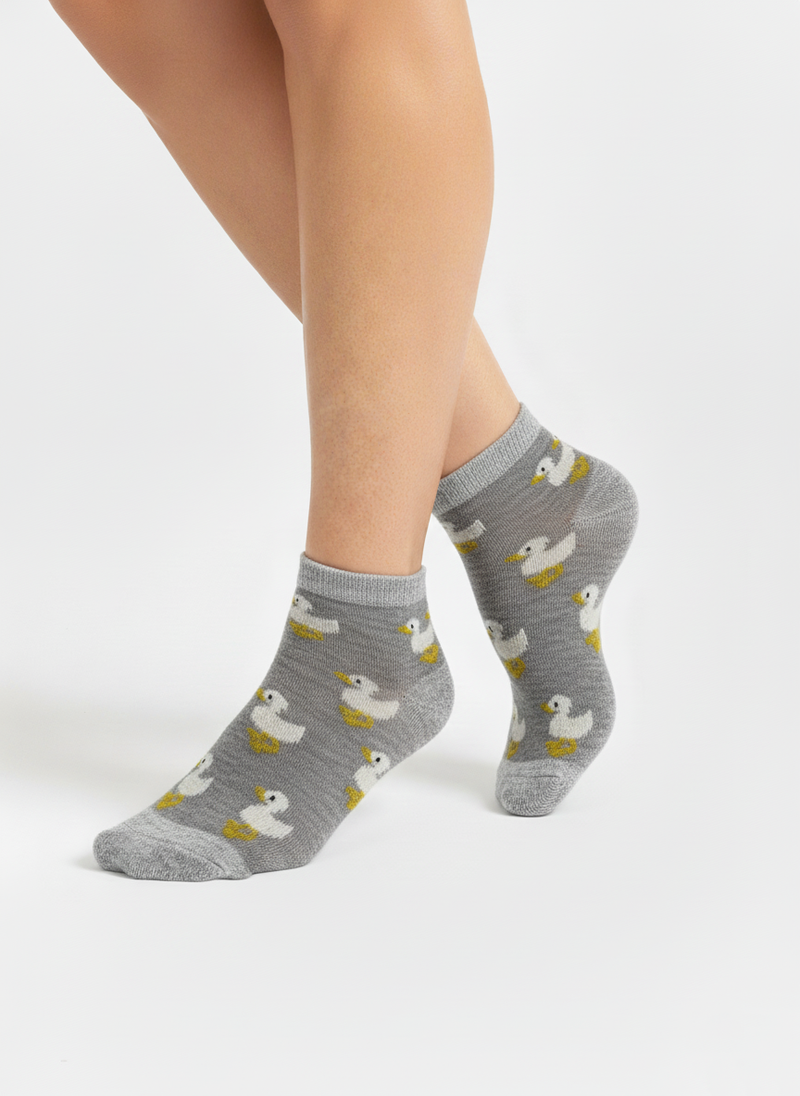 GRAY RUBBER DUCK ANKLE SOCKS