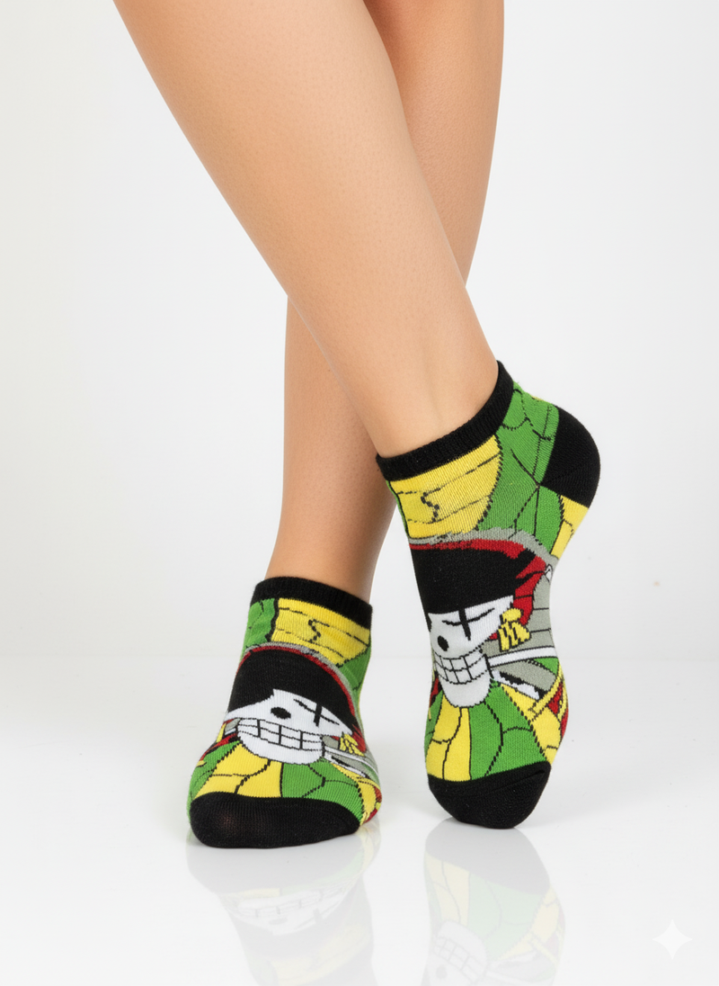 PIRATE SKULL ADVENTURE ANKLE SOCKS