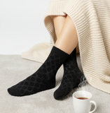 BLACK GEO PATTERN CREW SOCKS