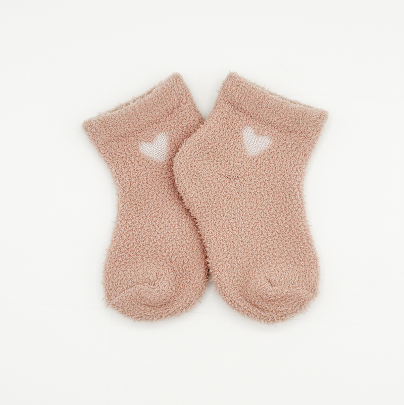 BABY FUZZY HEART COZY SOCKS (0-2YRS)