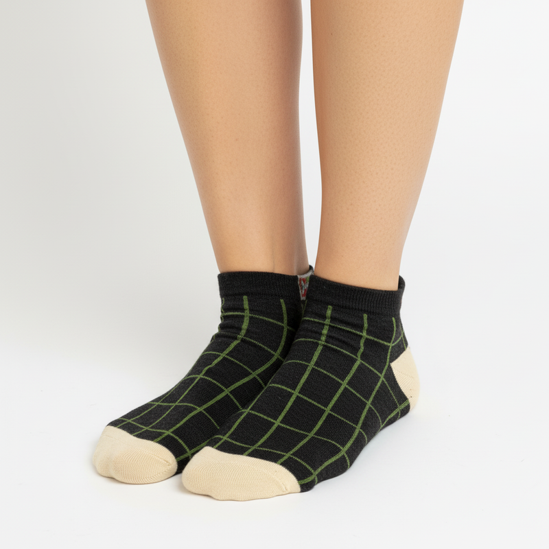 FOREST GREEN PLAID ANKLE SOCKS (BLACK & KHAKI)