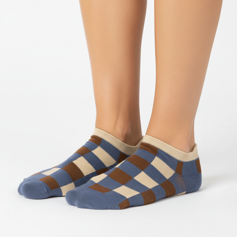 RETRO CHECKERBOARD NO-SHOW SOCKS (BLUE & BROWN)