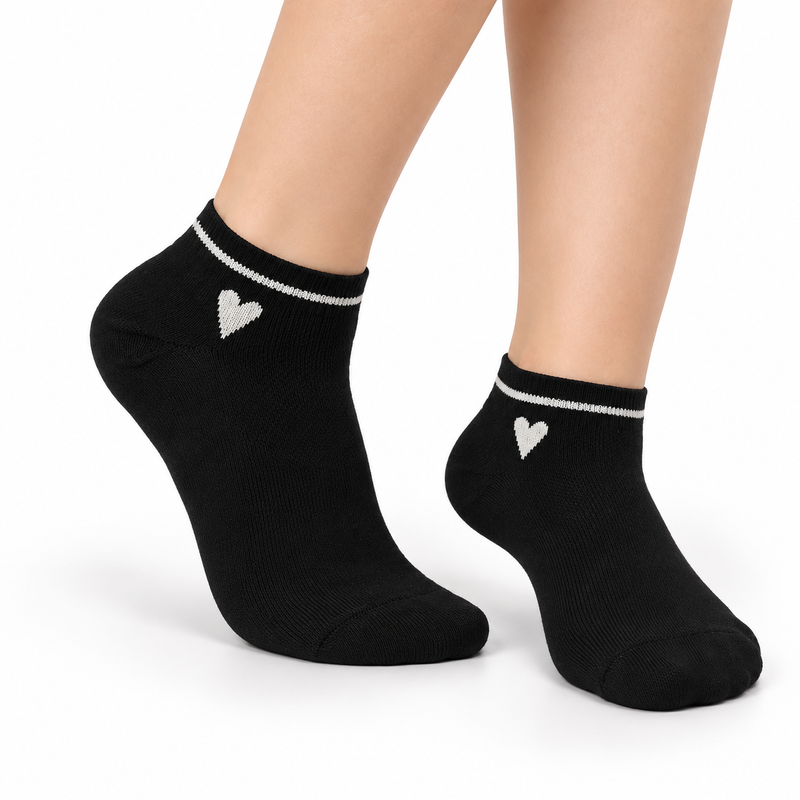 HEARTS BLACK ANKLE SOCKS
