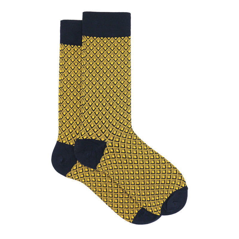 DIAMOND CUT PATTERN SOCKS
