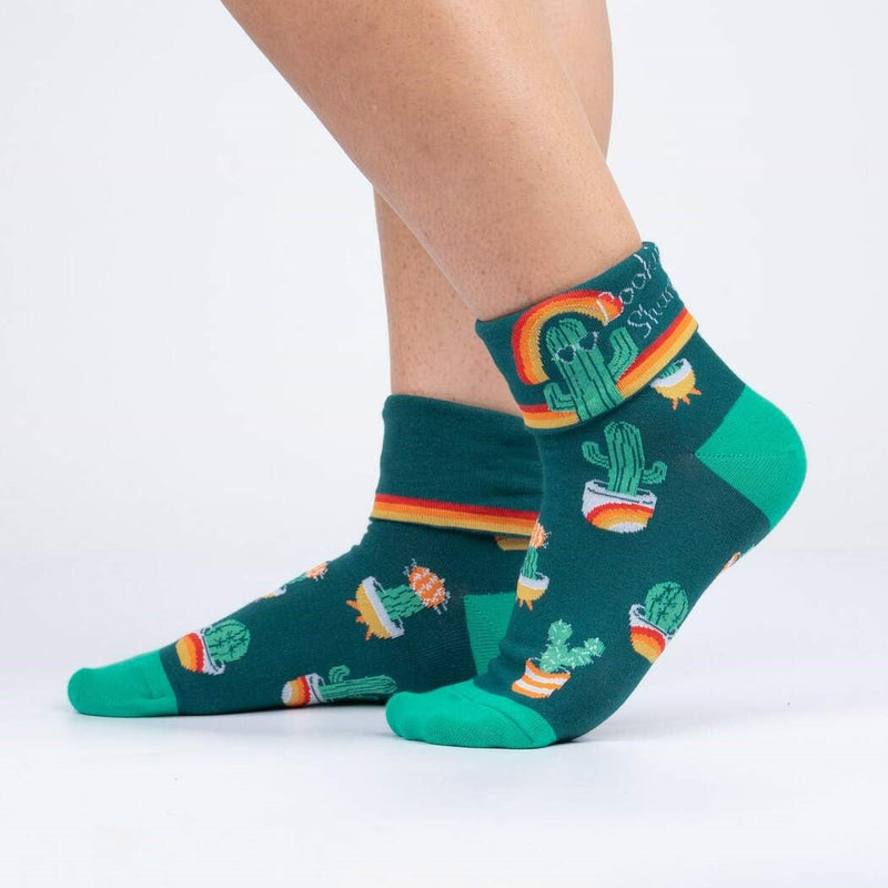 LOOKIN' SHARP TURN CUFF SOCKS